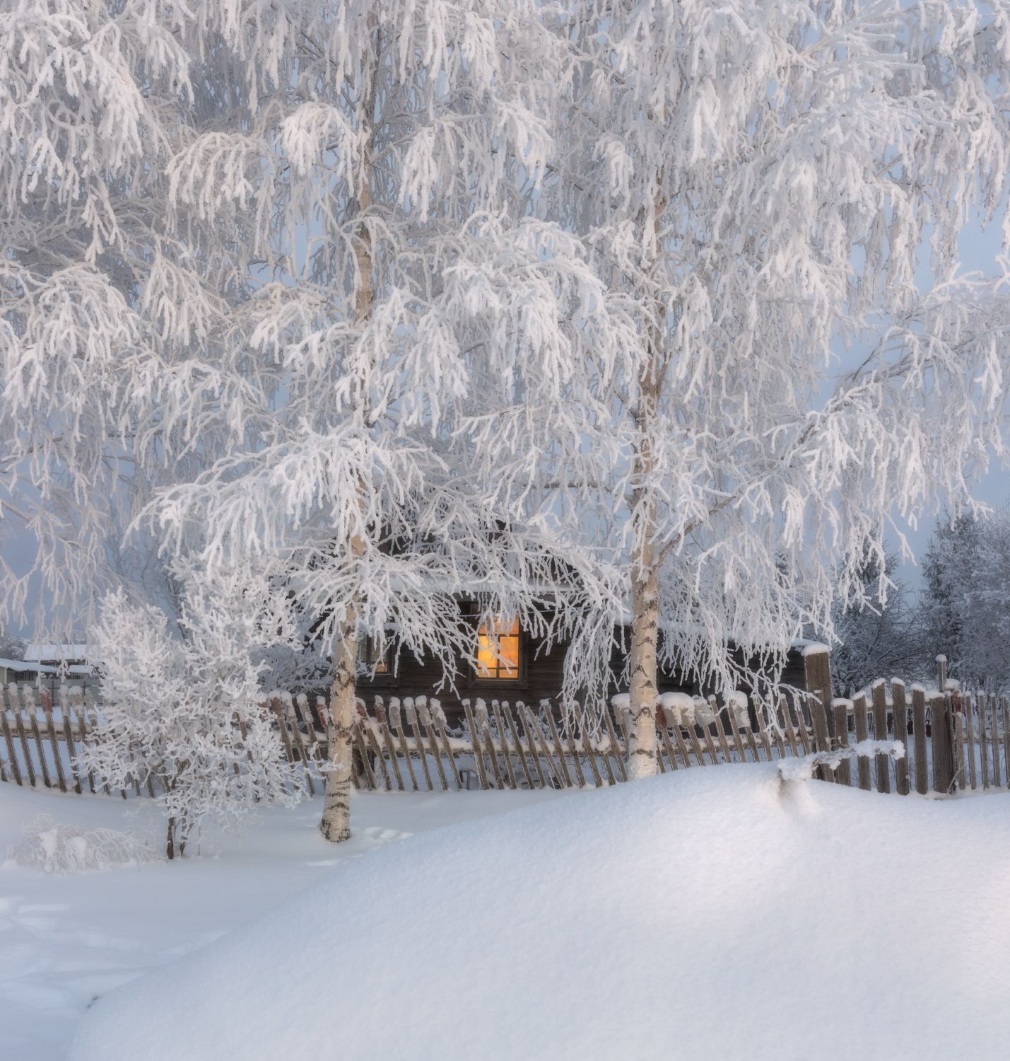 зима деревня домик закат отражение снег иней, Сергей Буторин