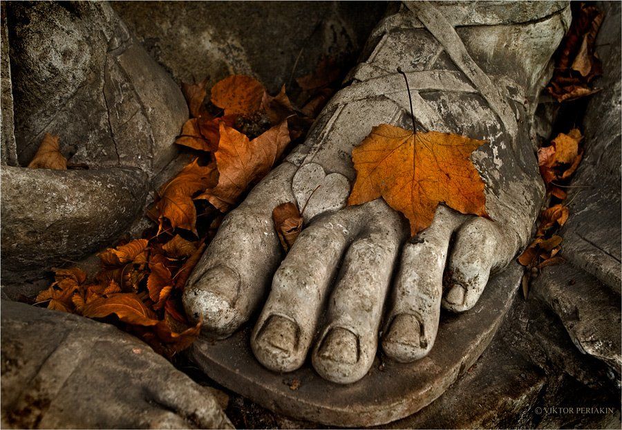 осень, скульптура, листья, донской, монастырь, Виктор Перякин