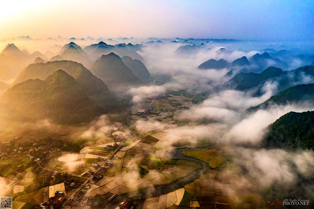 quanphoto, landscape, morning, sunrise, dawn, valley, rice, fields, mountains, river, clouds, rural, farmland, agriculture, vietnam, quanphoto