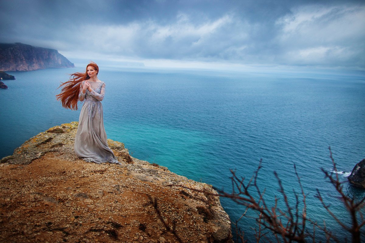 Рыжая Девушка На Море Фото