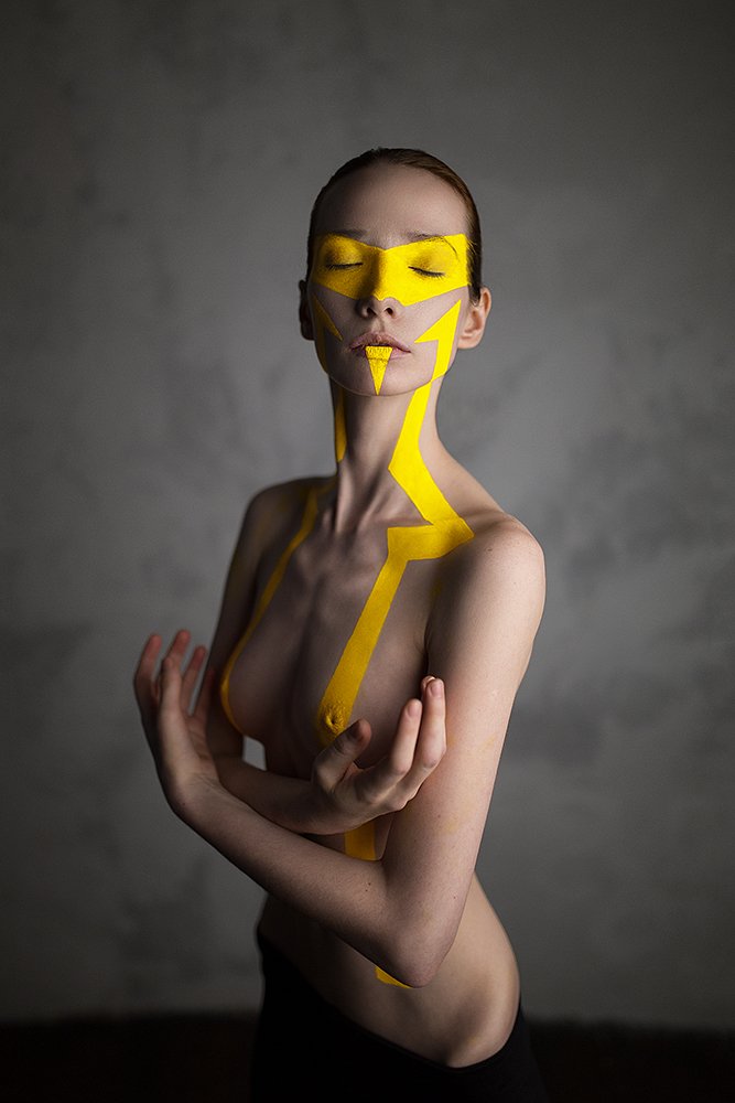 Nude, yellow, Максим Густарев