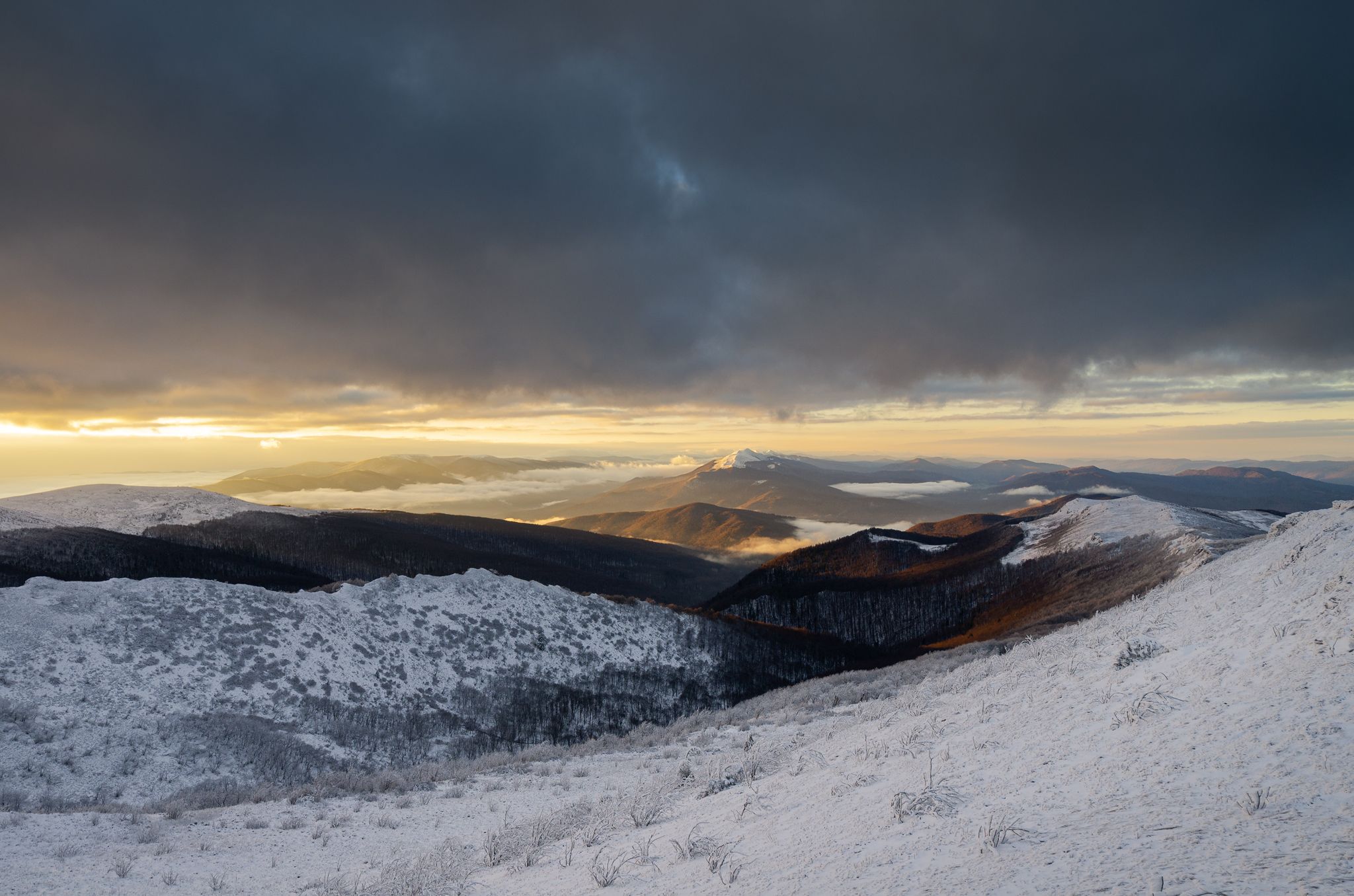 bieszczady, mountains, national, park, sunset, clouds, colors, winter,,  Mirosław Pruchnicki