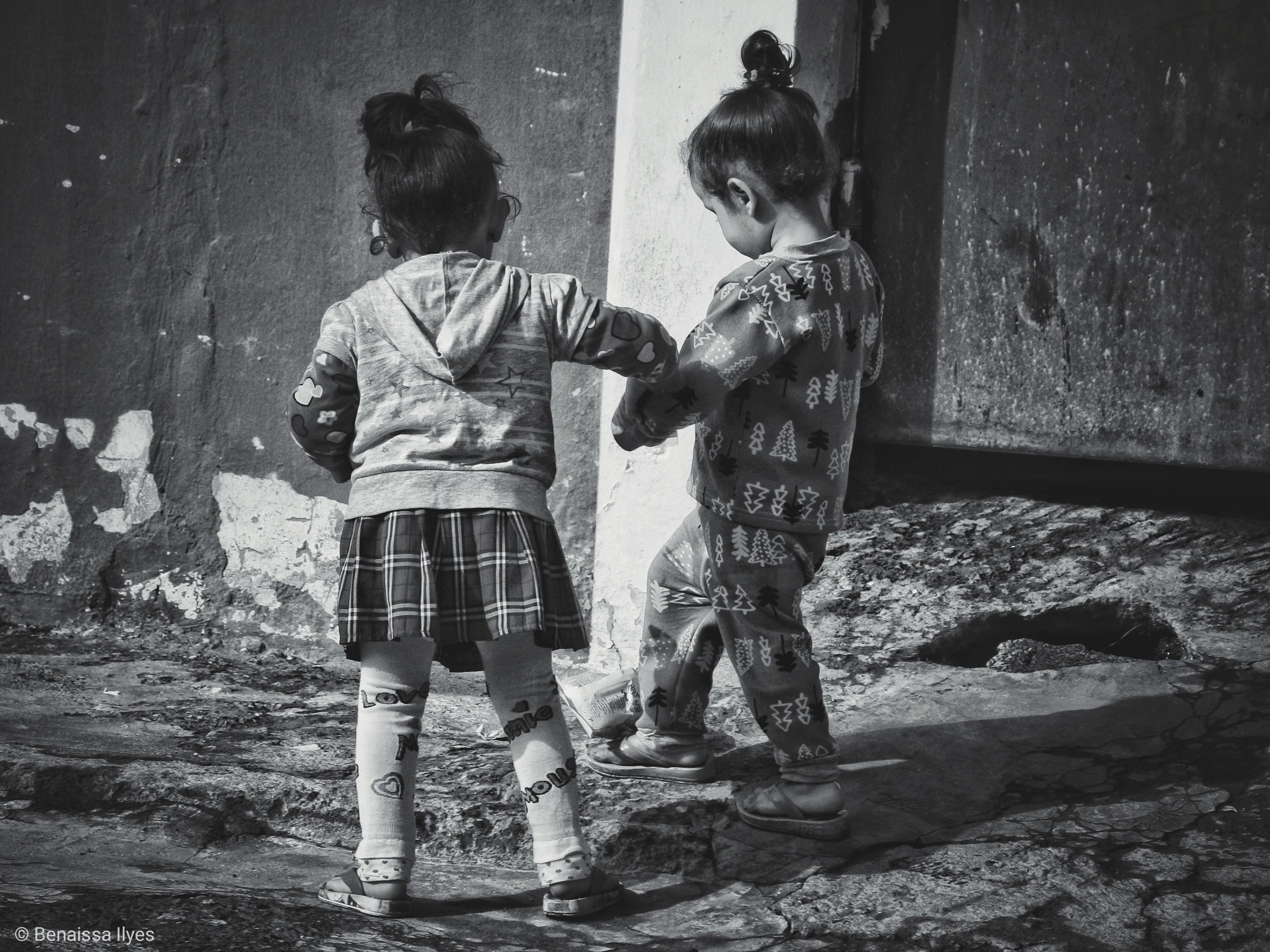 black and white, bnw, monochrome, friend, two girls, outdoor, algeria, photography,, Ilyes Benaissa