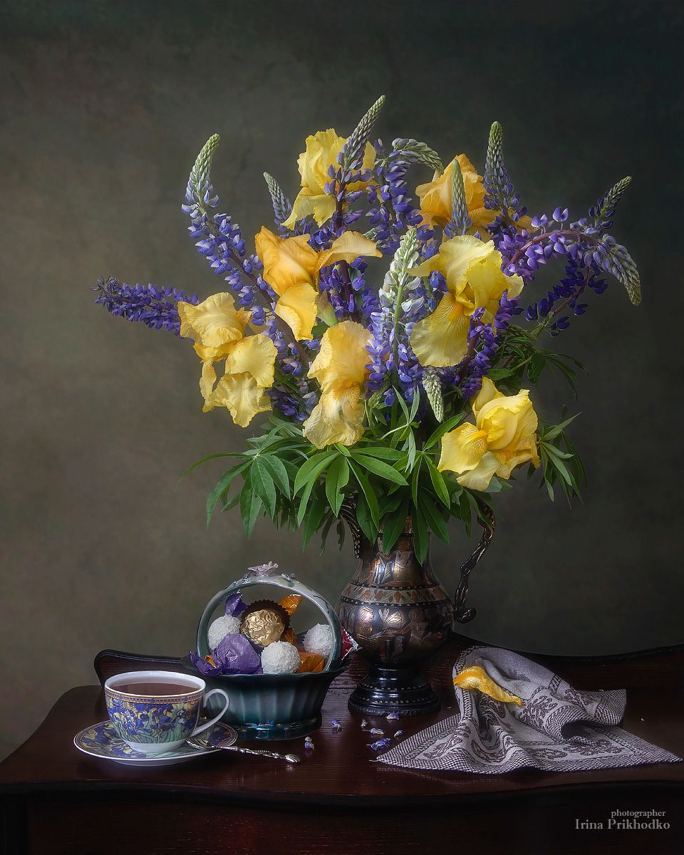 натюрморт, чайный столик, цветы, букеты, сладости, Приходько Ирина