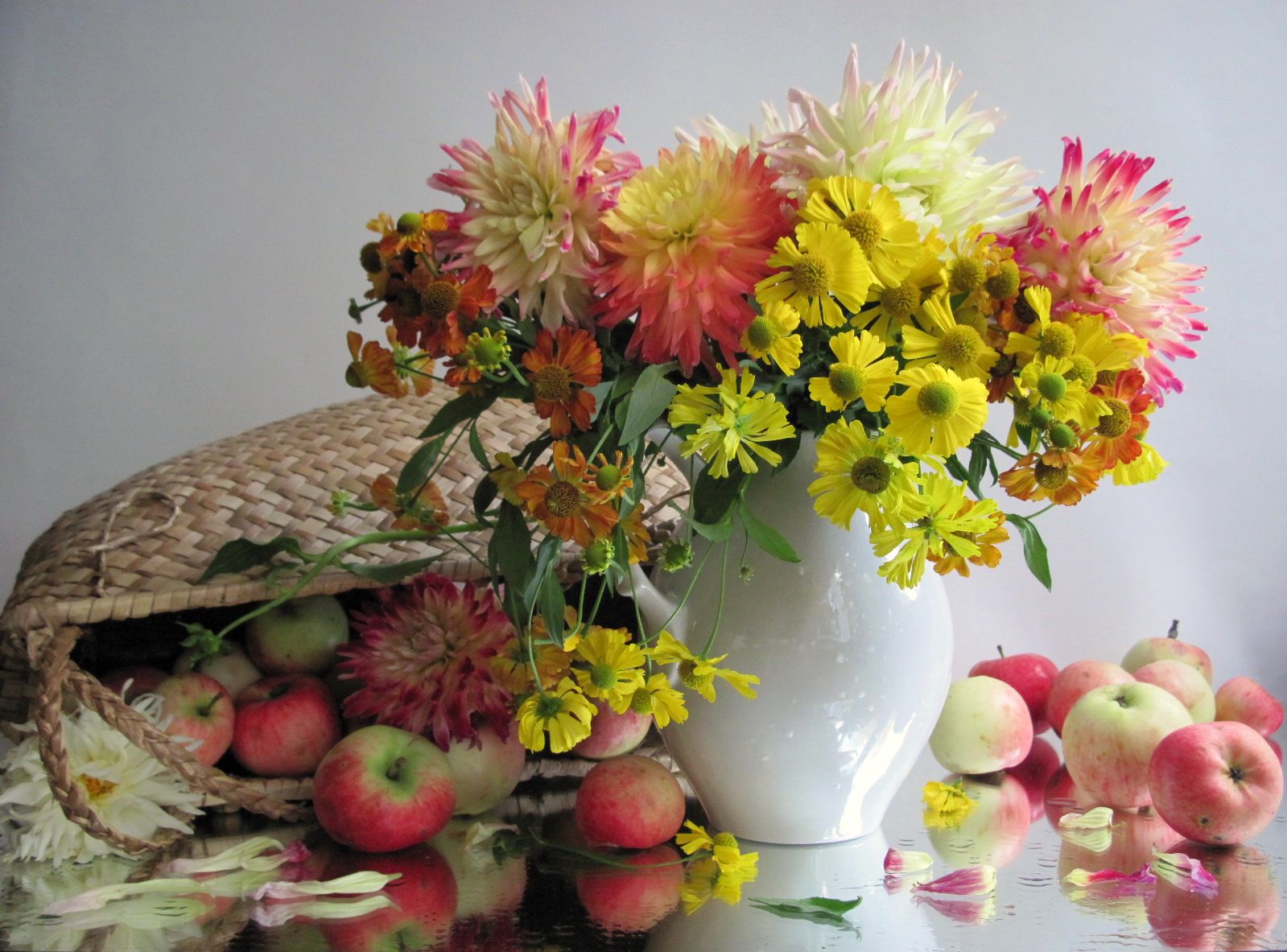 цветы, букет, георгины, яблоки, сумка, плетёнка, , Наталия Тихомирова