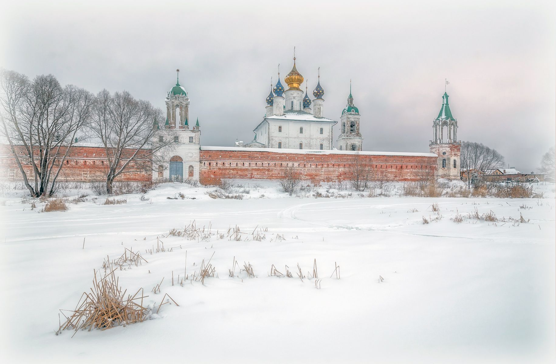 зима, озеро Неро, монастырь, снег, Сергей Аникин