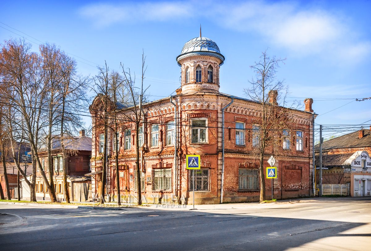 Винный магазин Бобкова в Кинешме. Фотограф Юлия Батурина