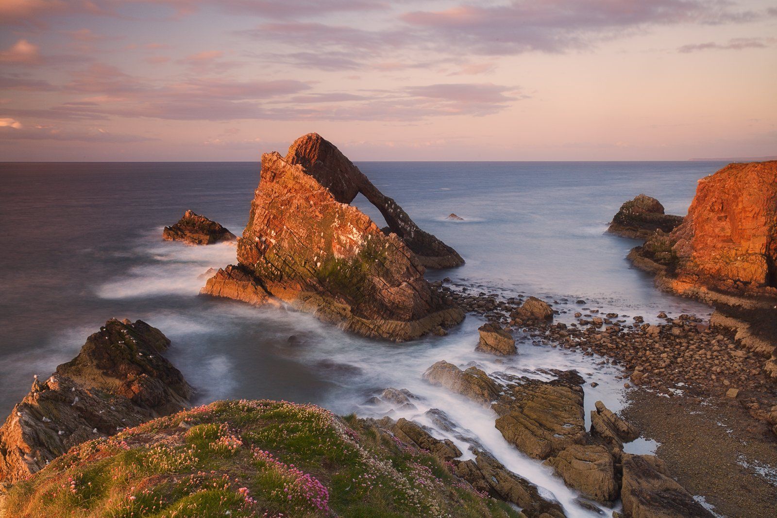 bow fiddle rock, portknockie, scotland, mc, М.