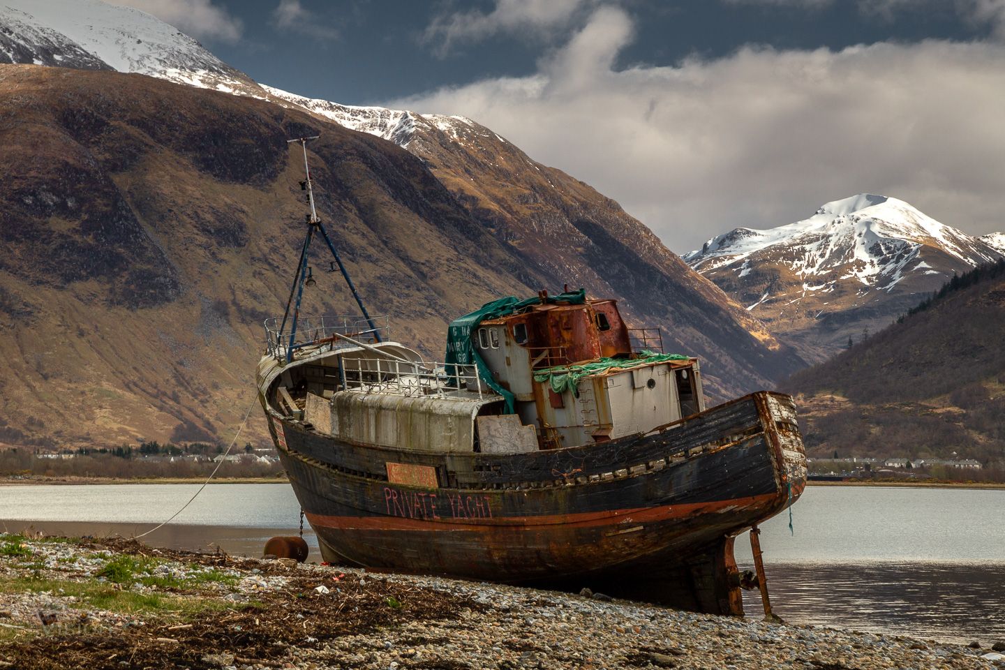 boat,sea,seascape,landscape,scotland,highlands,fort william,fishing boat,mountains,, Photo Visions