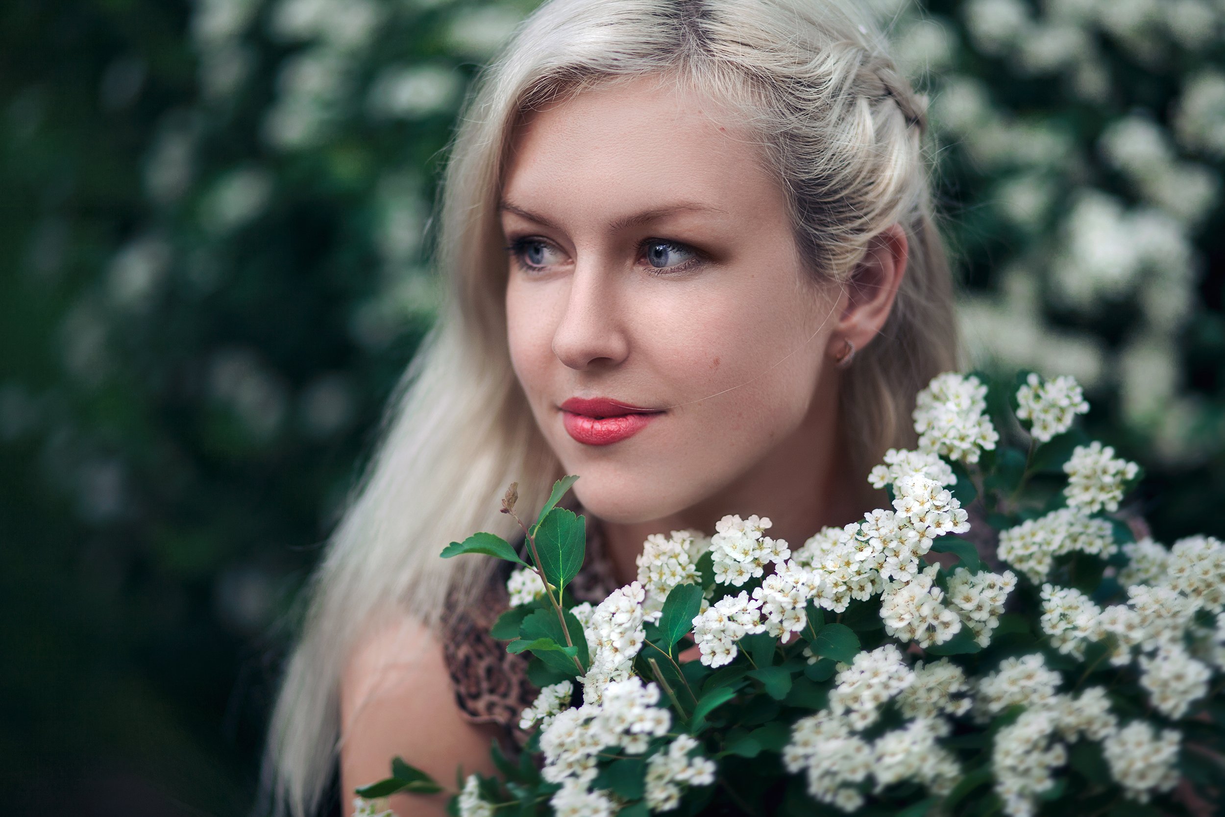 девушка портрет цветы весна, Анна Колмакова