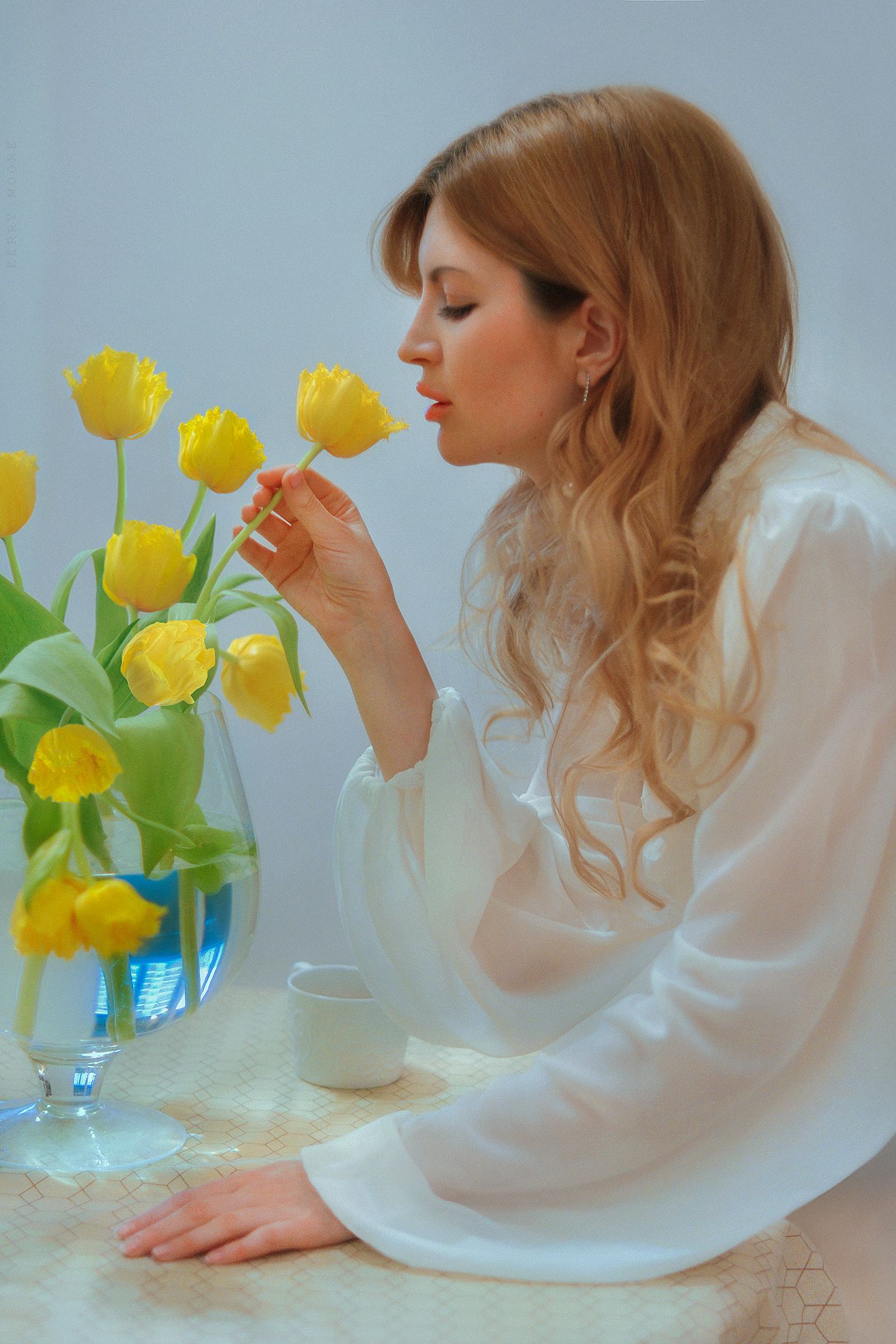 portrait, girl, портрет,style,light,spring,tulips,aroma,beauty,девушка,весна,тюльпаны,портрет,модель,  Kerry Moore