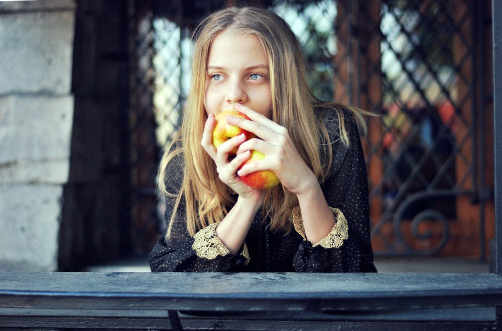 девушка, яблоки, глаза, Svetlana Bekhtina
