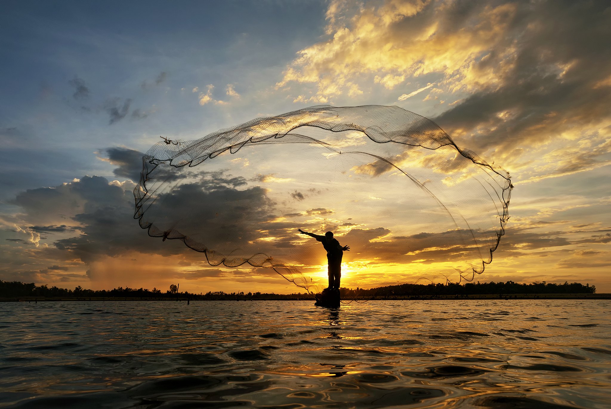 Asia, Asian, China, Clouds, Fisherman, Fishing, Nets, Photo, Photography, Reflection, Sky, Sunlight, Sunrise, Sunset, Thai, Thailand, Water, Yellow, Saravut Whanset