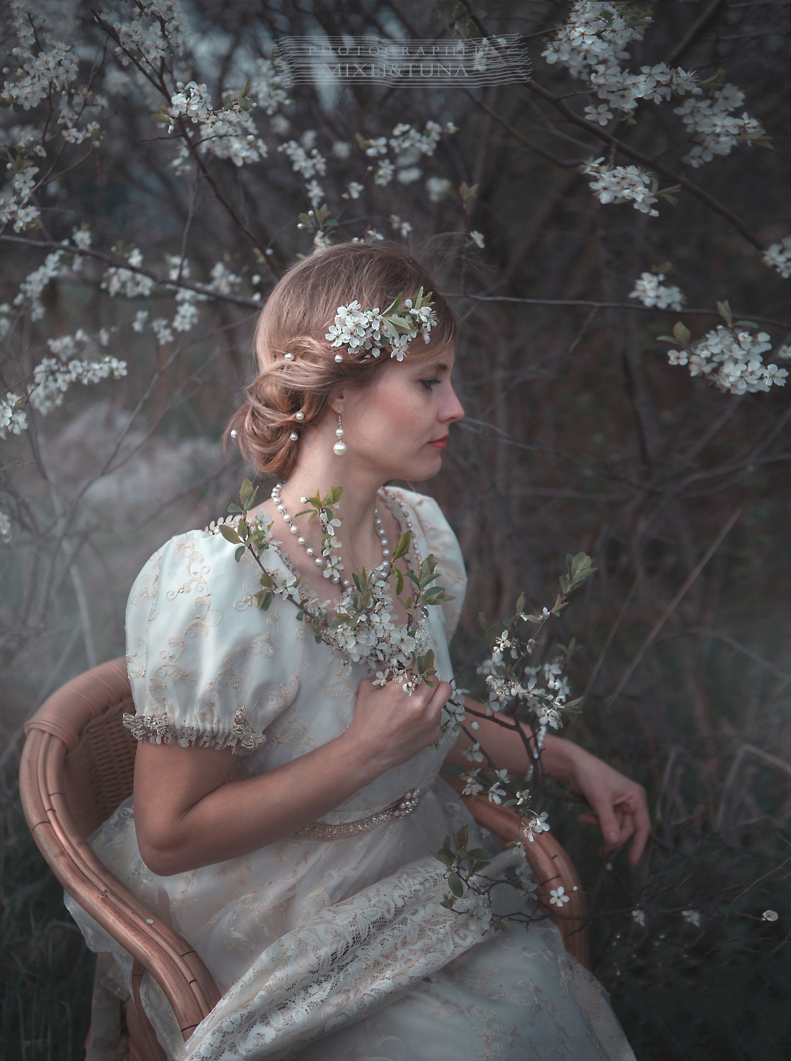 девушка цветы деревья весна любовь солнце  красота счастье мечты красавица фотография воздух природа, Татьяна Шепелева