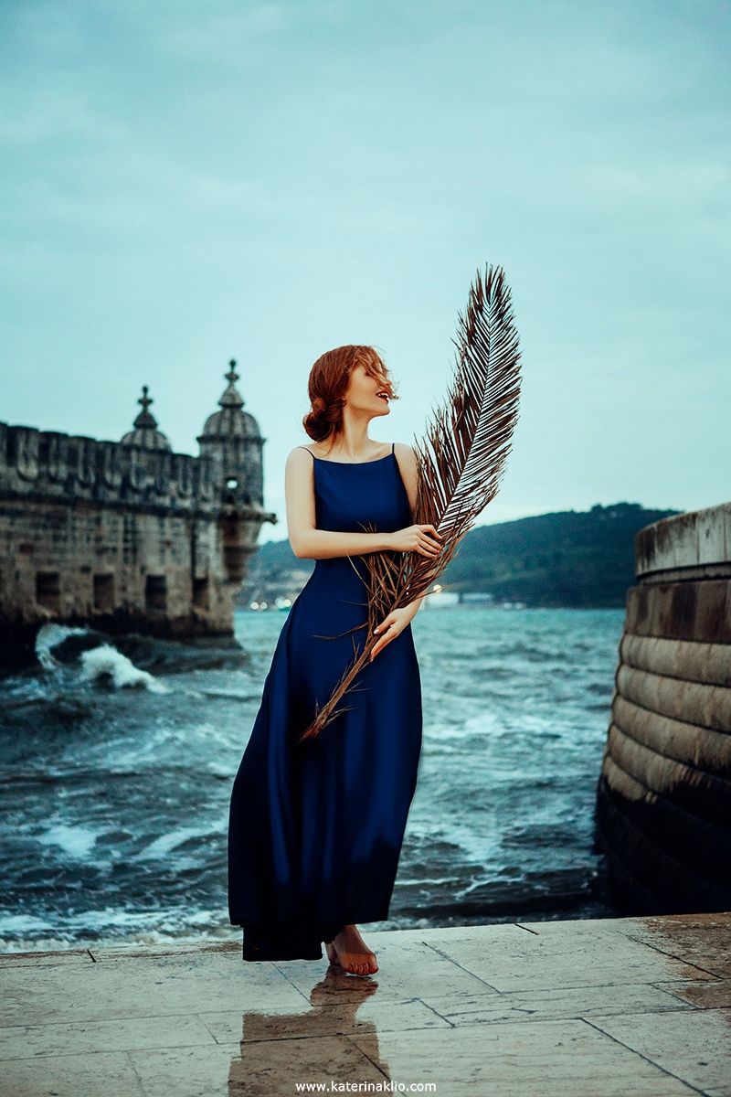 dancer, dance, palm, beach, belem, tower, queen, dark, sea, Portugal, Lisbon, waves, beauty, model, woman, blue, dress, feeling, beautiful, dark tower, Катерина Клио