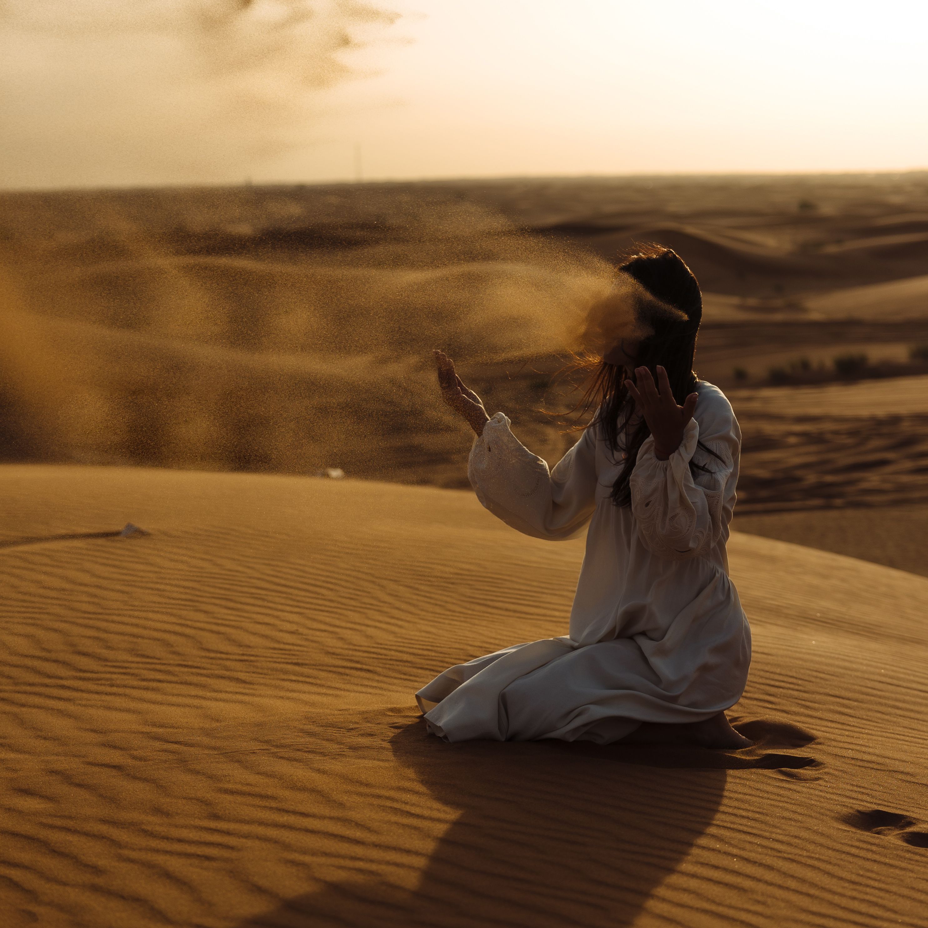 песок, пески, пустыня, жажда, ветер, песчинки, девушка, дюны, мираж, Антон Блохин