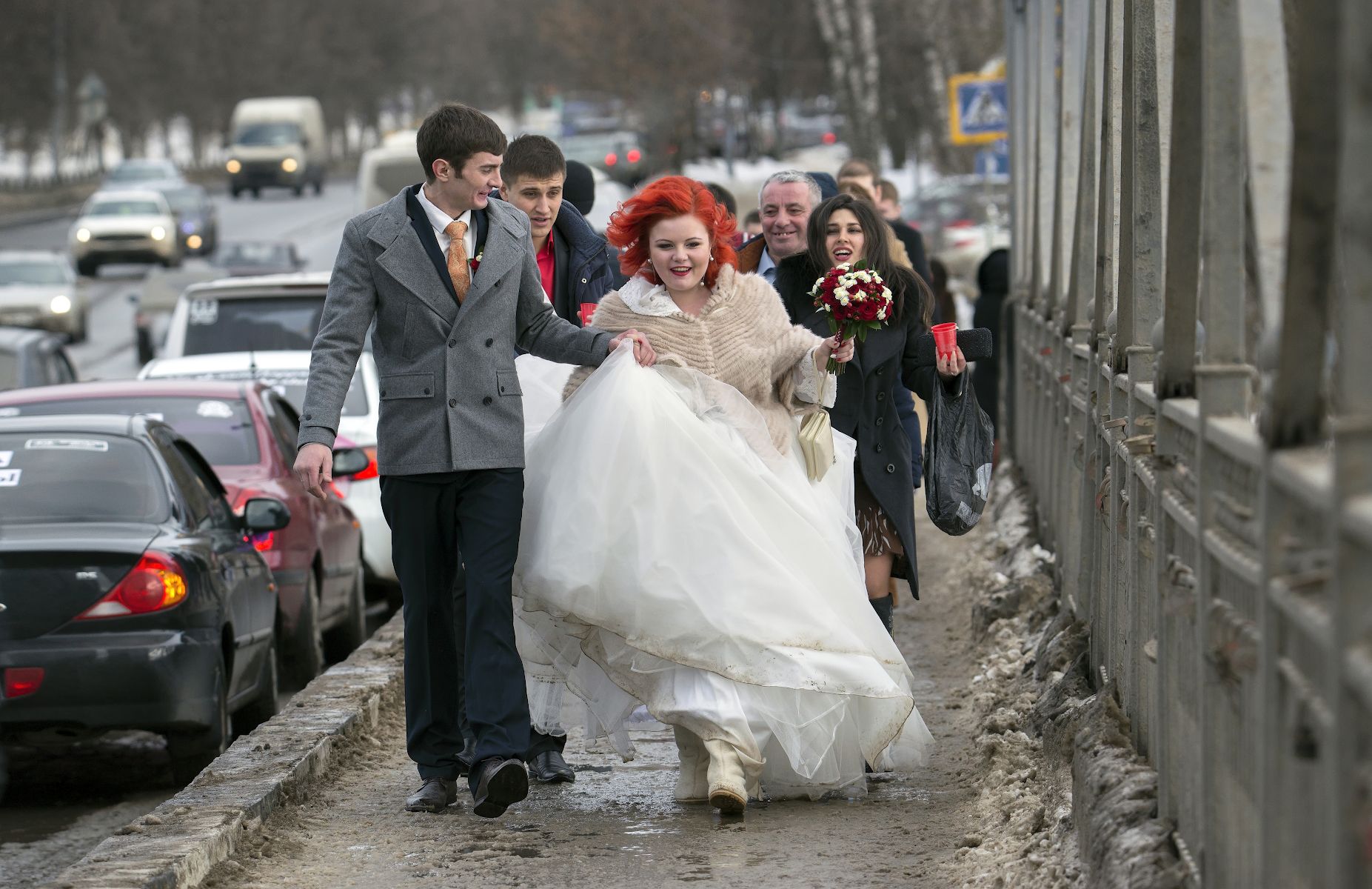 март,свадьба, слякоть, мост, Сергей Аникин