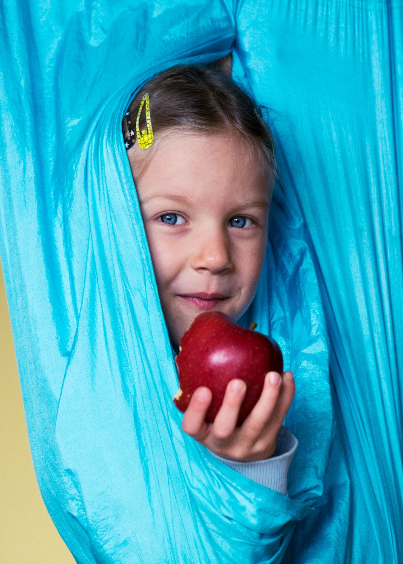 дети, яблока, портрет, child, apple, portrait, Tonova Vania