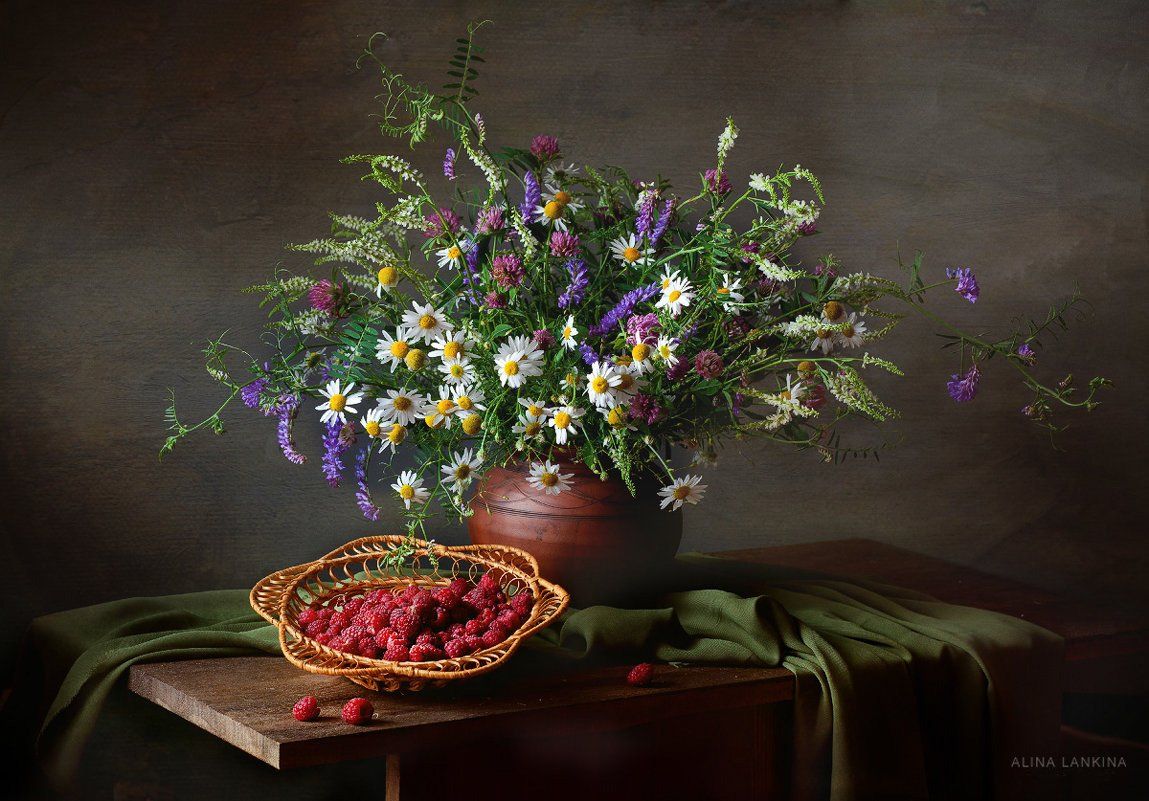 натюрморт, цветы, ромашки, полевые цветы, малина, лето, букет, Alina Lankina