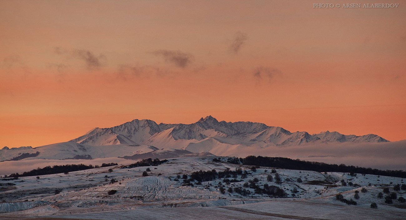 горные вершины, горный пейзаж, горы, карачаево-черкесия, панорама, рассвет, северный кавказ, снежные вершины, Арсен Алабердов