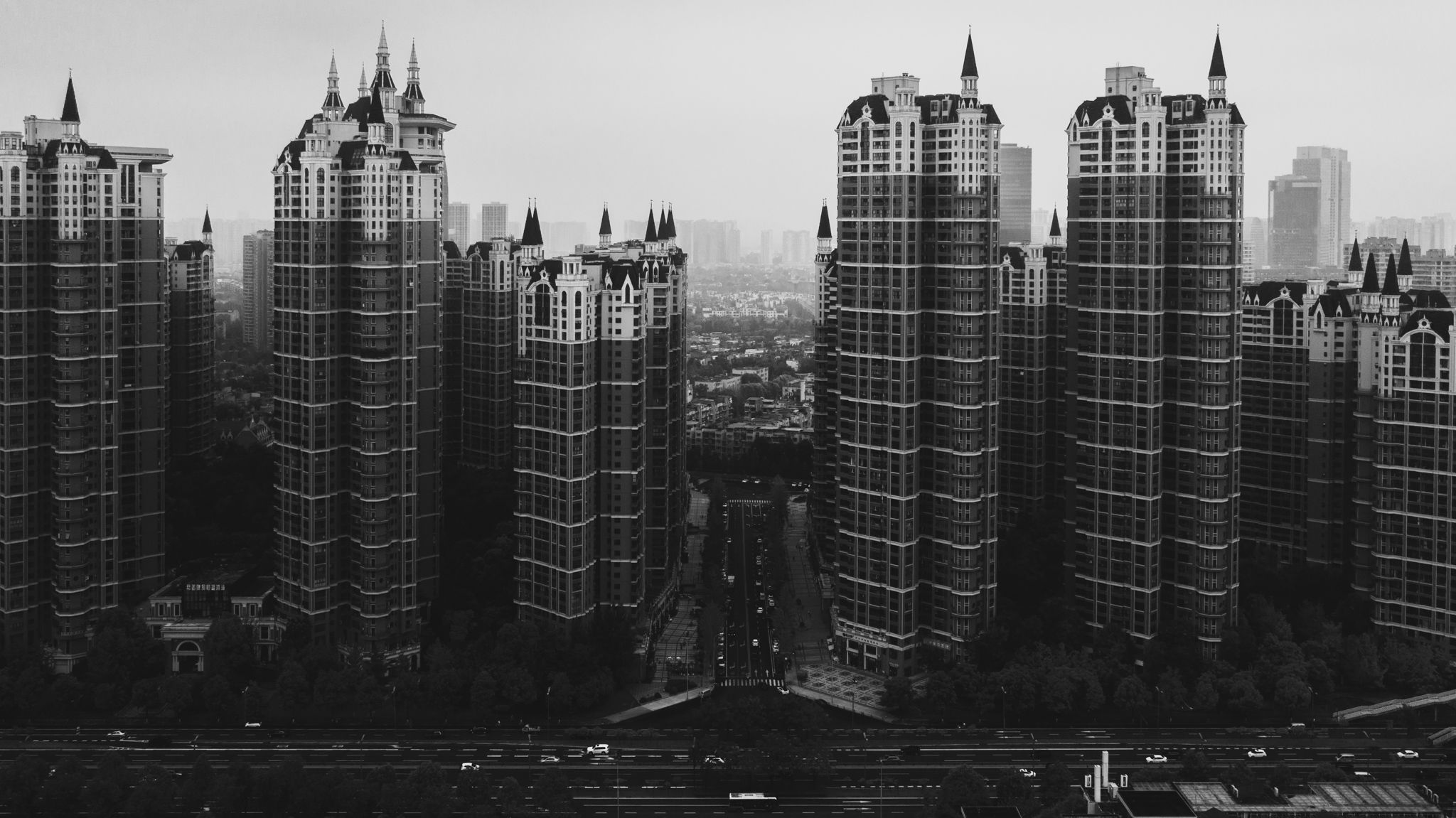 hogwarts, houses, skyscrapers, street, city, megalopolis, black and white, Druz Denys