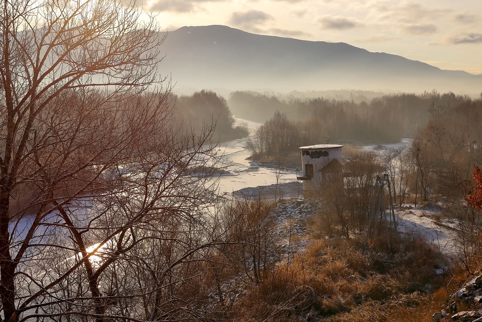 река партизанская, зима, утро, водокачка, горы, приморье, Евгений Паршуков
