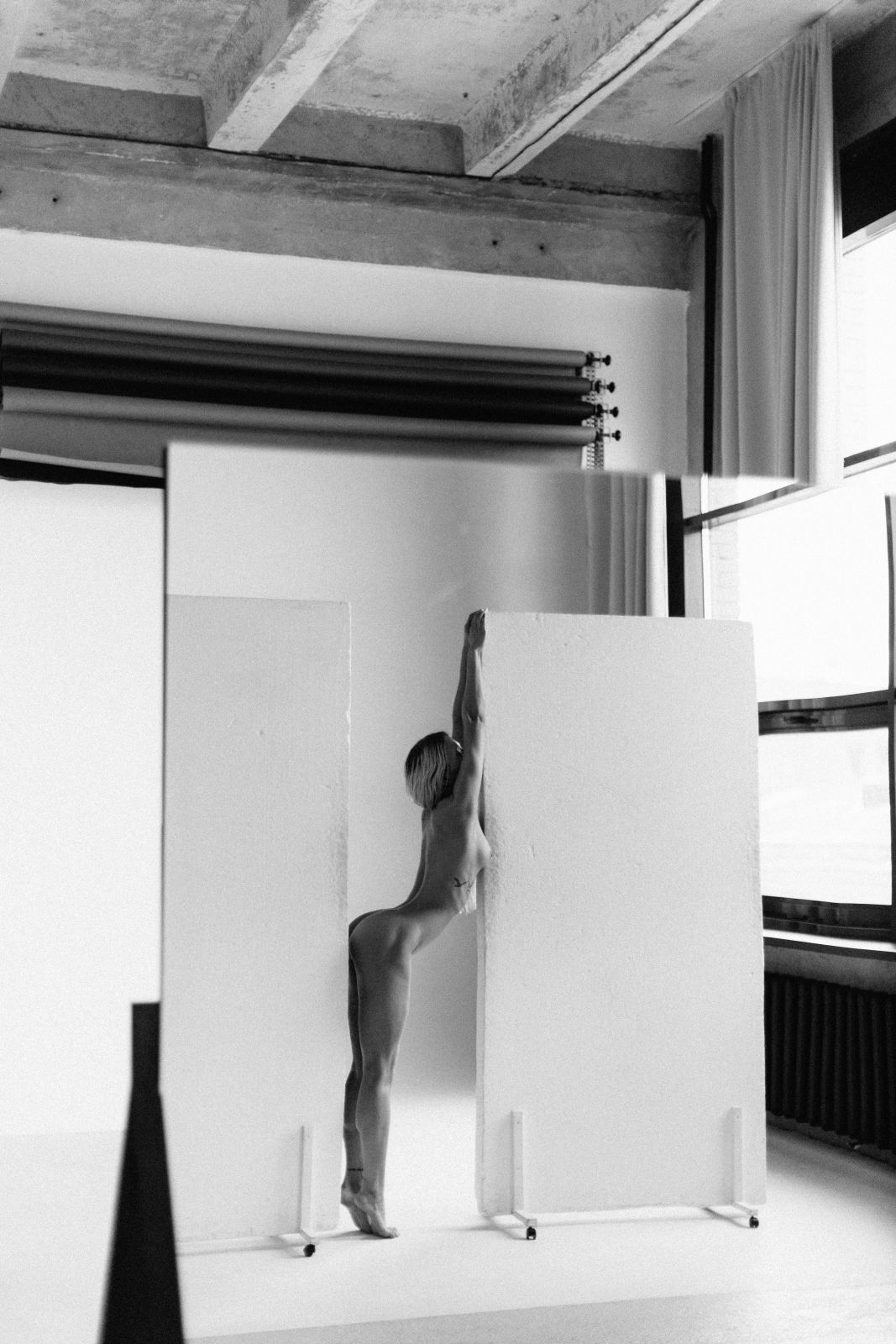 art nude, minimal, naked, model, fine art, posing, female, natural, studio, light, , Дмитрий Щекочихин