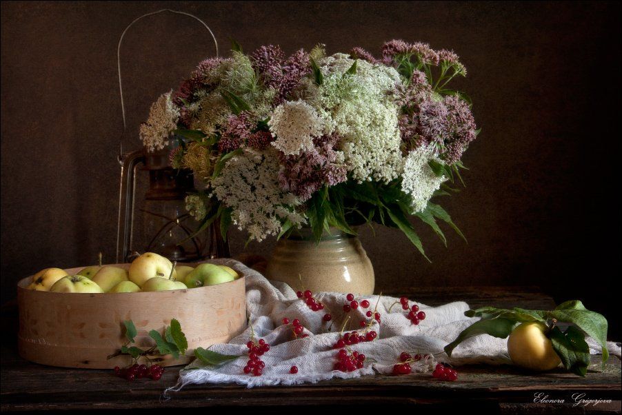 красная смородина, лето, натюрморт, цветы, яблоки, Eleonora Grigorjeva