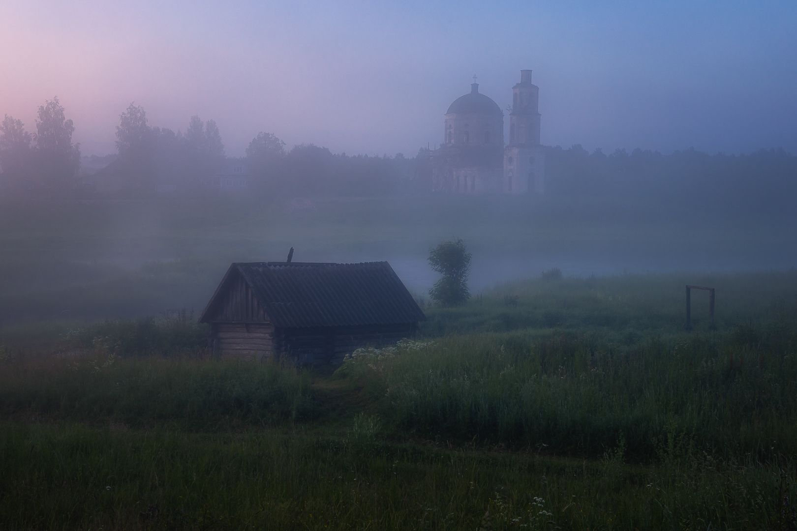 церковь храм туман утро fog morning church, Anya Yukhova