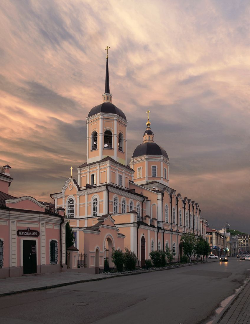 Богоявленский кафедральный собор в Москве