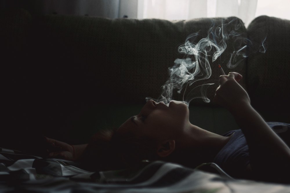 дым, сигарета, кровать, Артем Дубровин