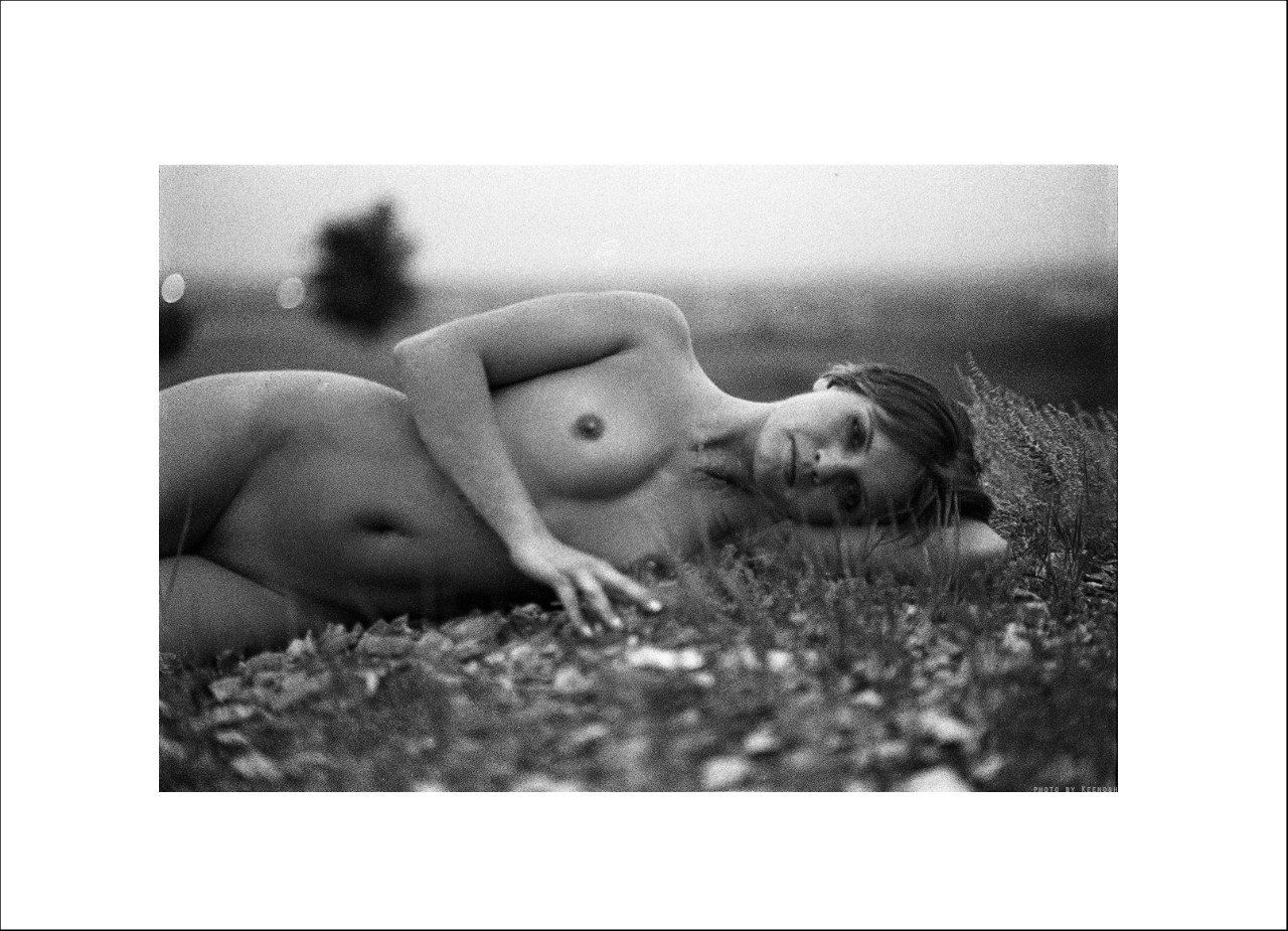 nude, girl, bw, film, Ilford, HP5+, Keenosh