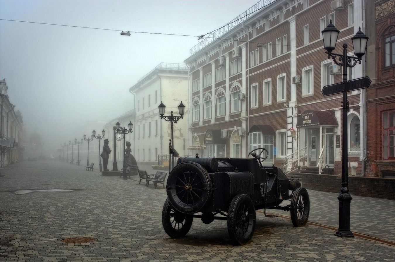 старый город, спасская, улица, скульптуры, утро, свидание, туман, вятка, Петров Игорь