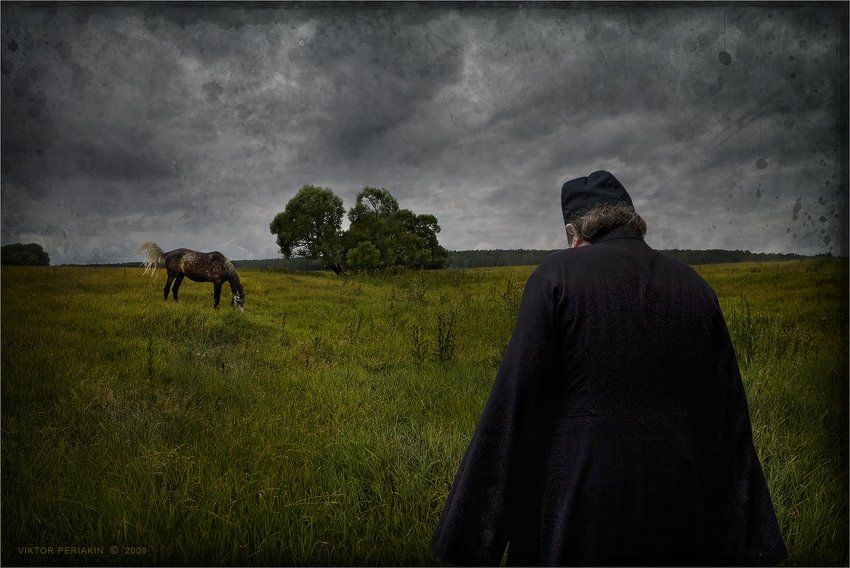 лошадь, поле, монах, август, , травы, тучи, Виктор Перякин