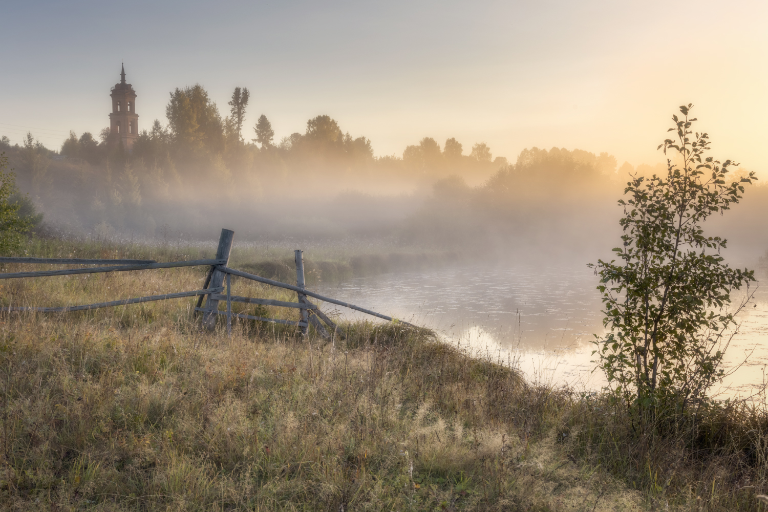 утро рассвет сентябрь туман река церковь, Сергей Буторин