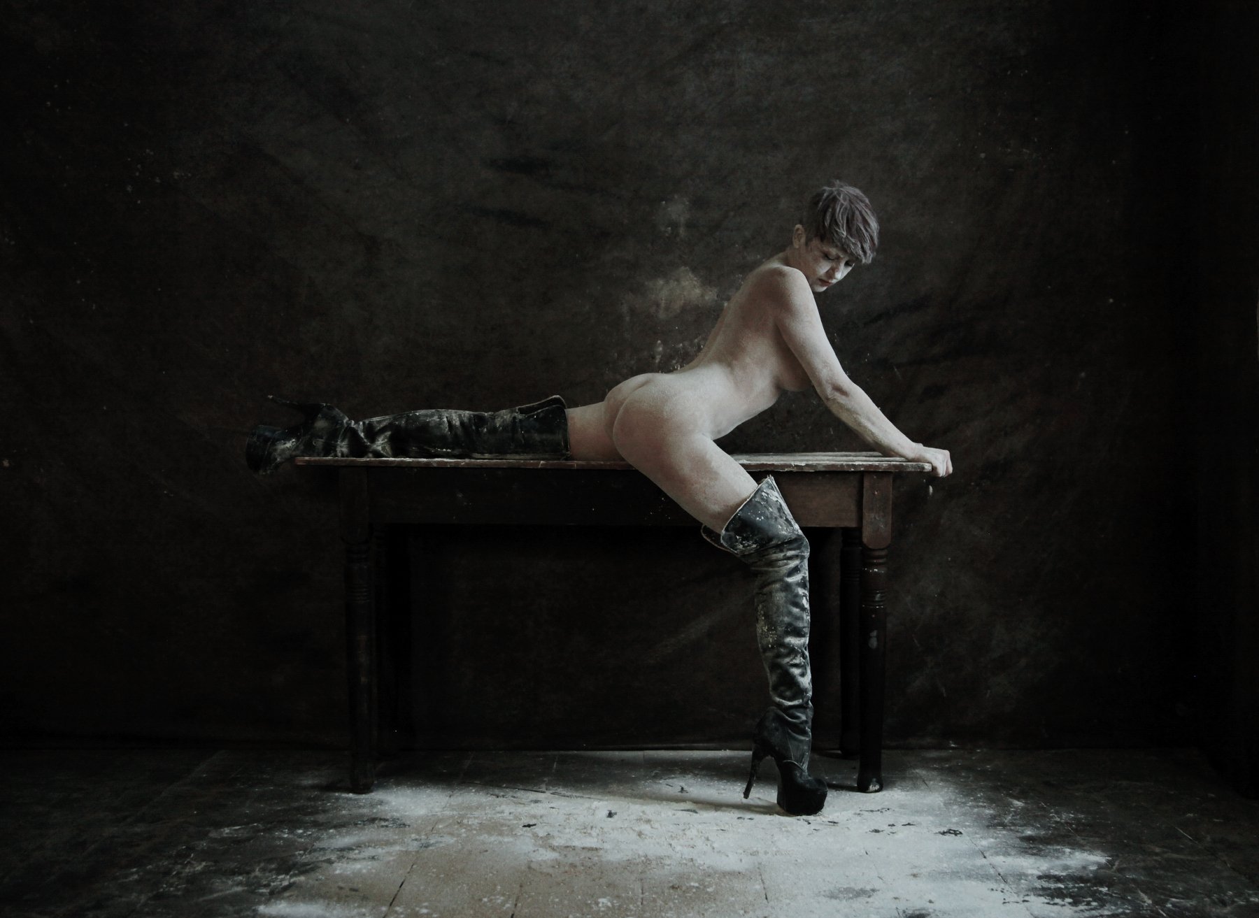 sexy, woman, studio, nude, akt, legs, , Iza Koch