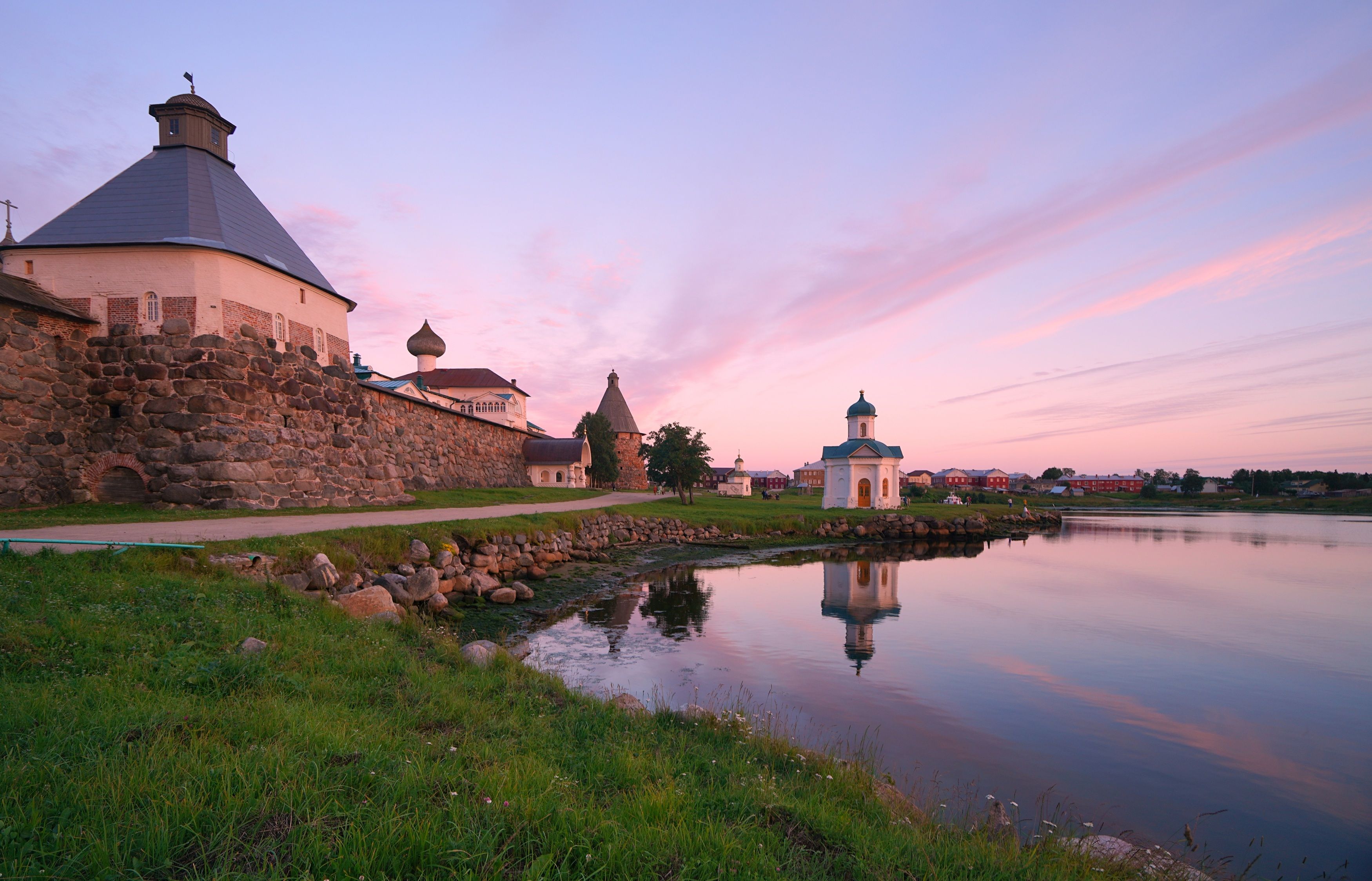 shore, monastery, fortress, reflection, sea, island, sky, summer, landscape, horizon, temple, bastion, symbol, evening, sunset, bay,  Сергей Андреевич