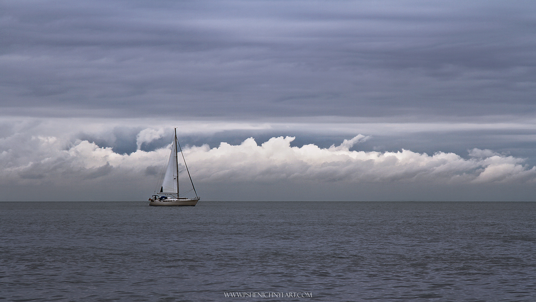 яхта, парус, море, горизонт, облака, одинокий, пейзаж, минимализм, Пшеничный Андрей