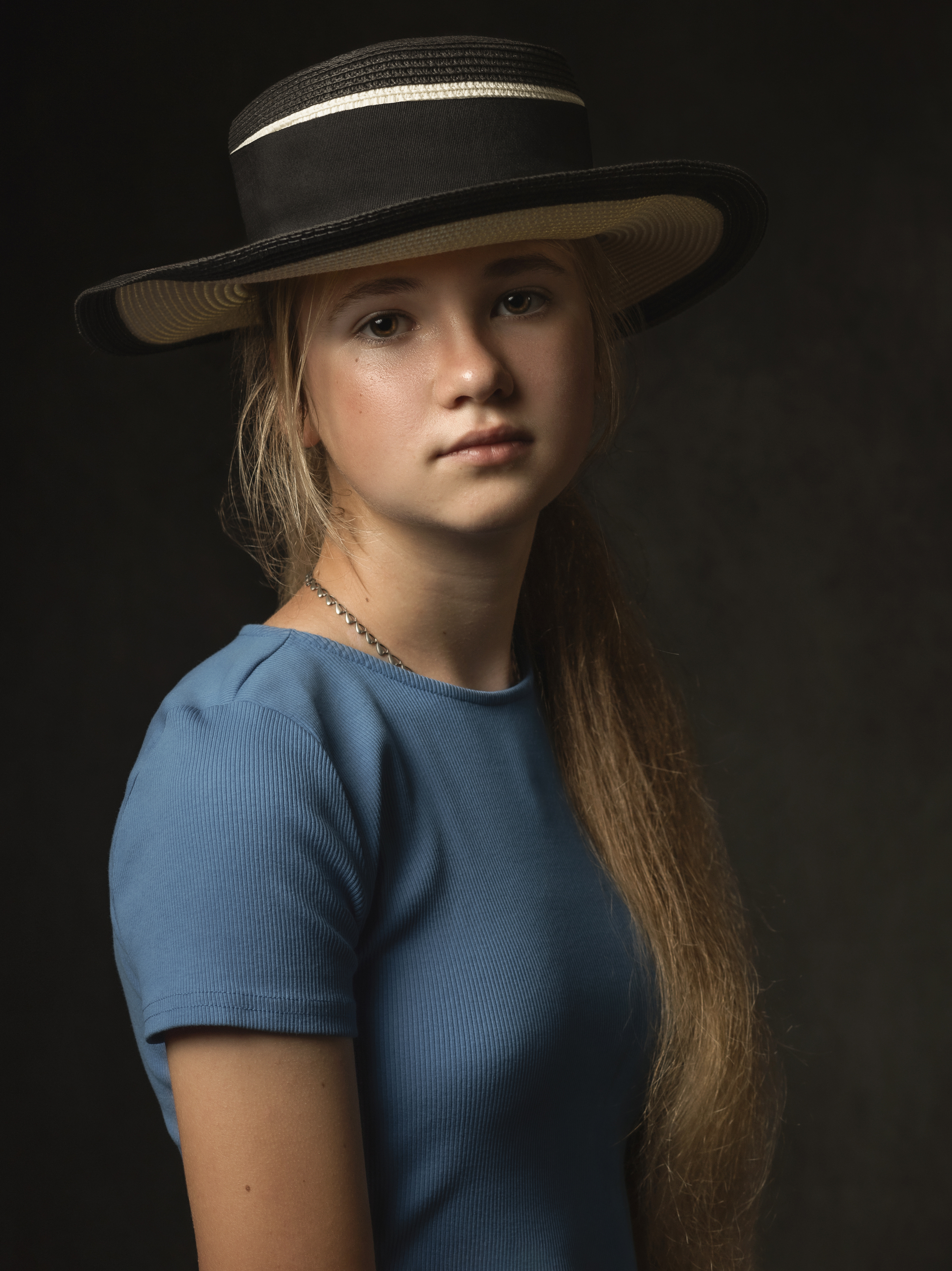 портрет, девушка, шляпа, взгляд, детский портрет, portrait, sight, girl portrait, hat, Aleksey Sologubov