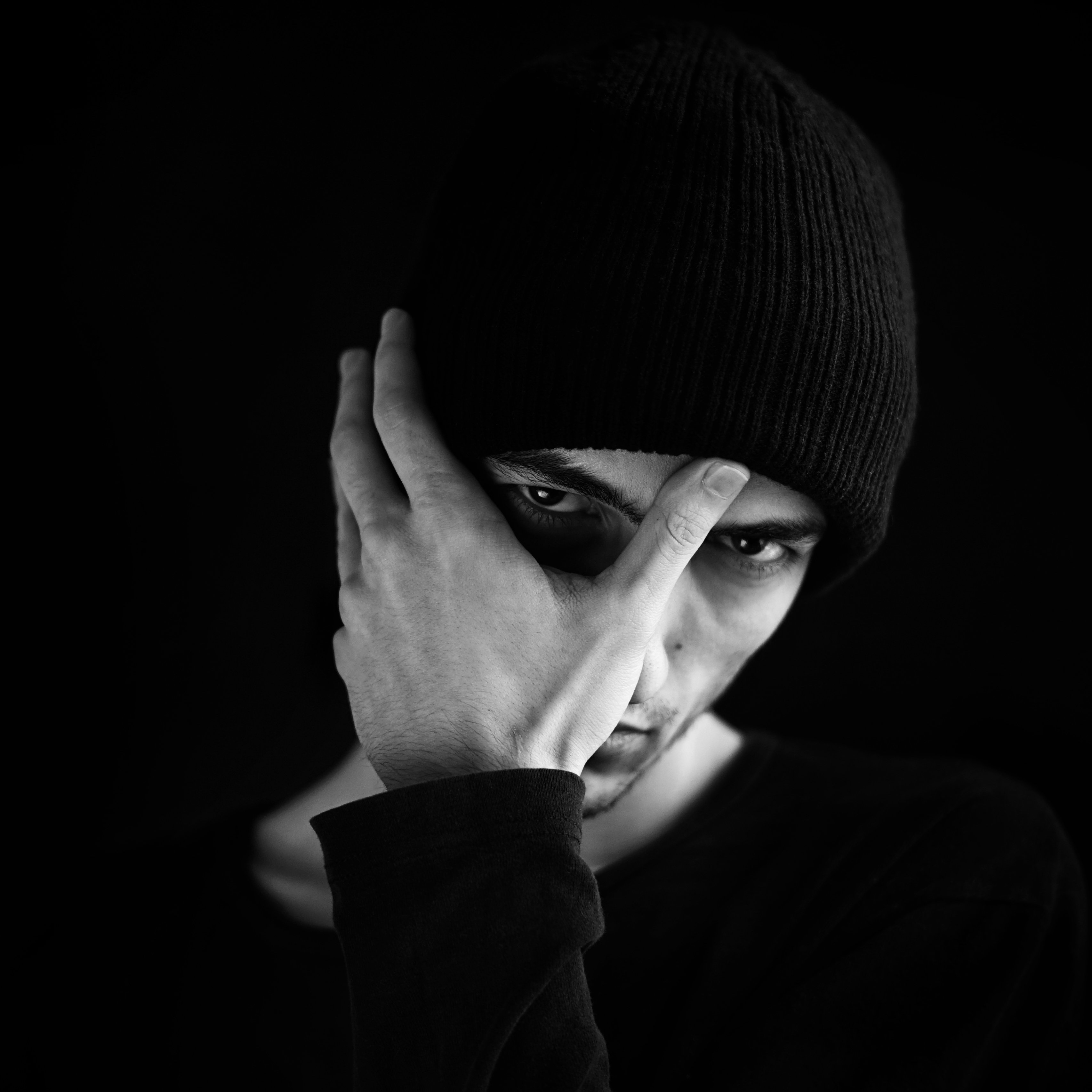 self,portrait,black,hat,contrast,hand, Боби Костадинов