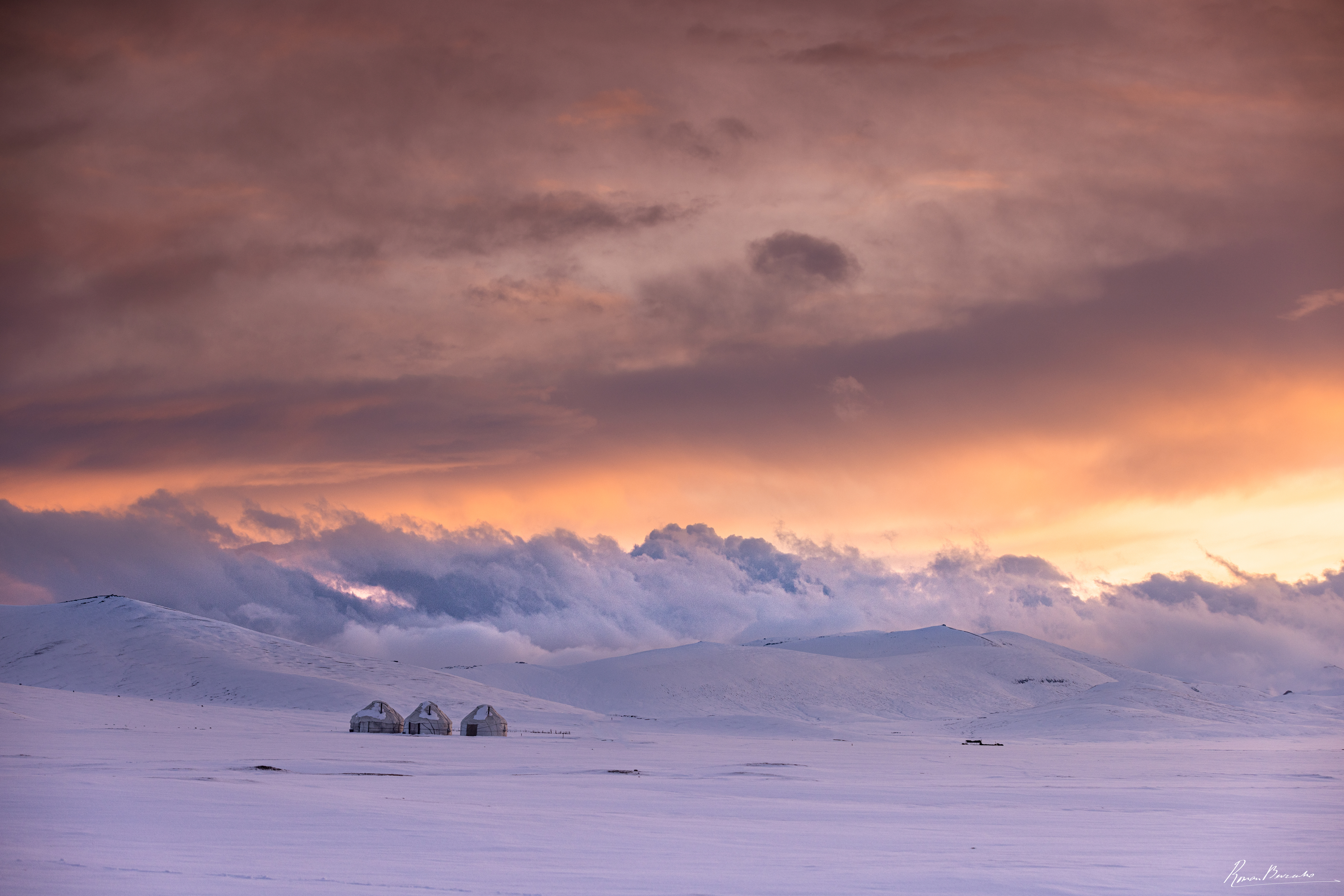 kyrgyzstan, yurt, yurta, camp, snow, sunset, dusk, кыргызстан, киргизия, сон-куль, юрта, закат, снег, Bevzenko Roman