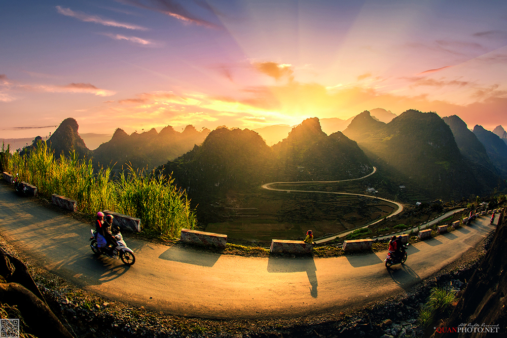 quanphoto, landscape, sunset, sundown, mountains, road, rays, sunlight, rural, vietnam, quanphoto