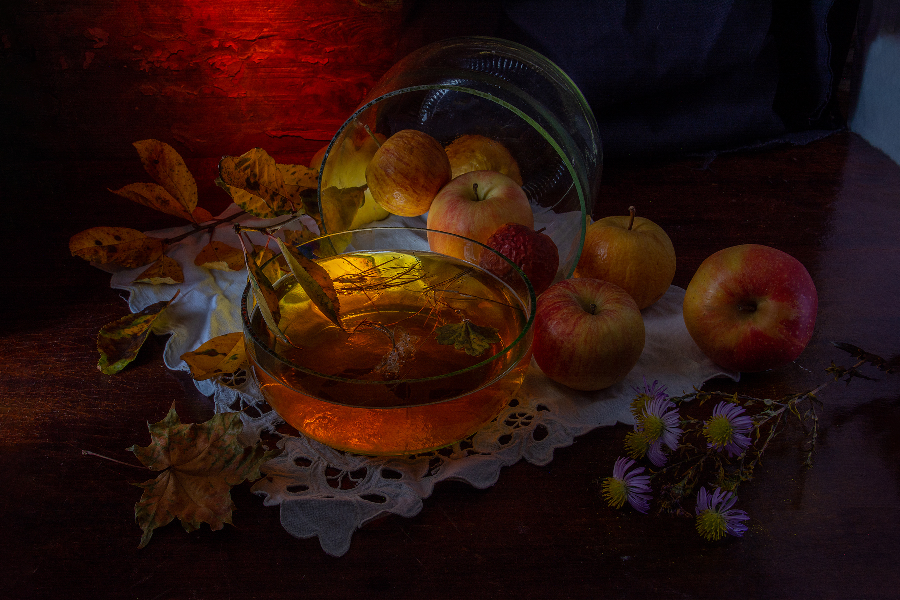 яблоки, осенние листья, цветы, Баг Алексей