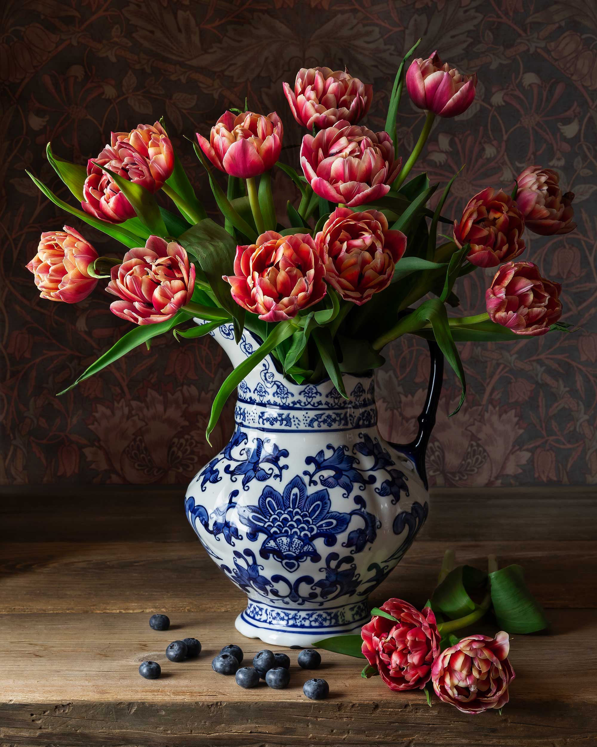 tulips, dutch tulips, tulipmania, botanical art, still life photography, flower decor, Слуцкая Яна