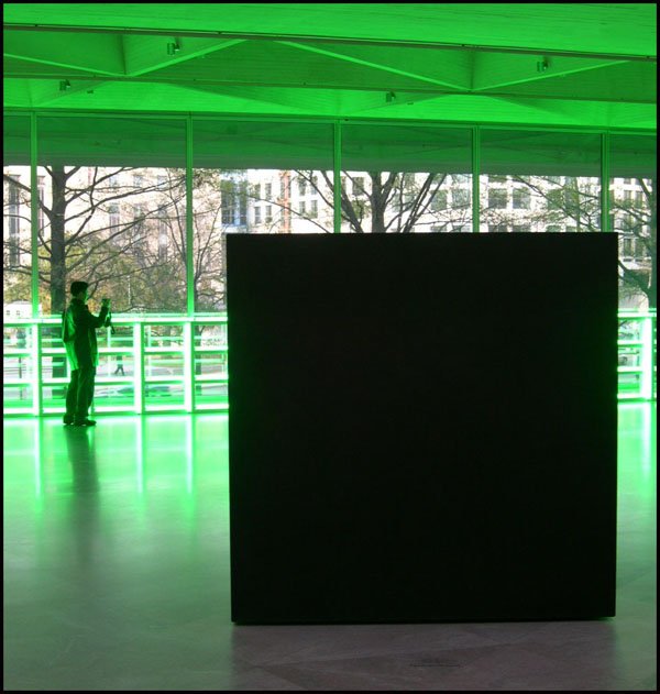 черный куб, зеленый человечек, s4v4