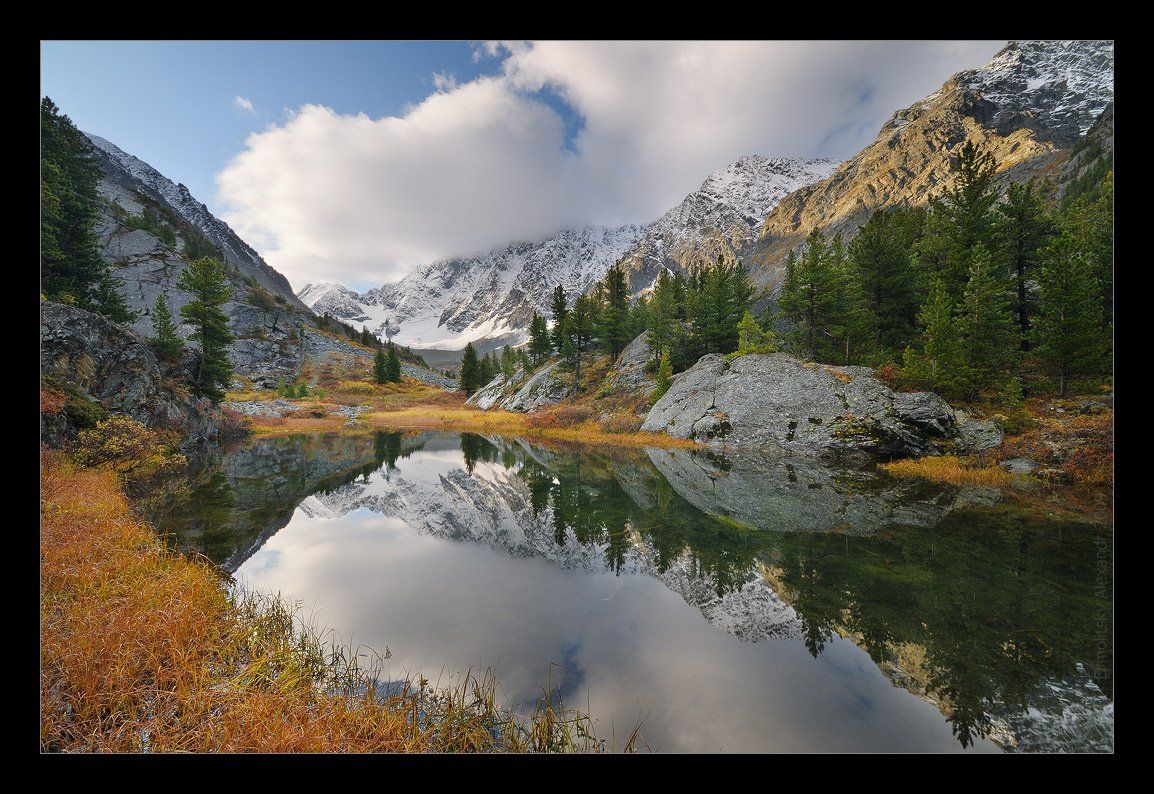алтай, куйгук, горы, озеро, трава, отражение, золотая осень, Александр Ермолицкий