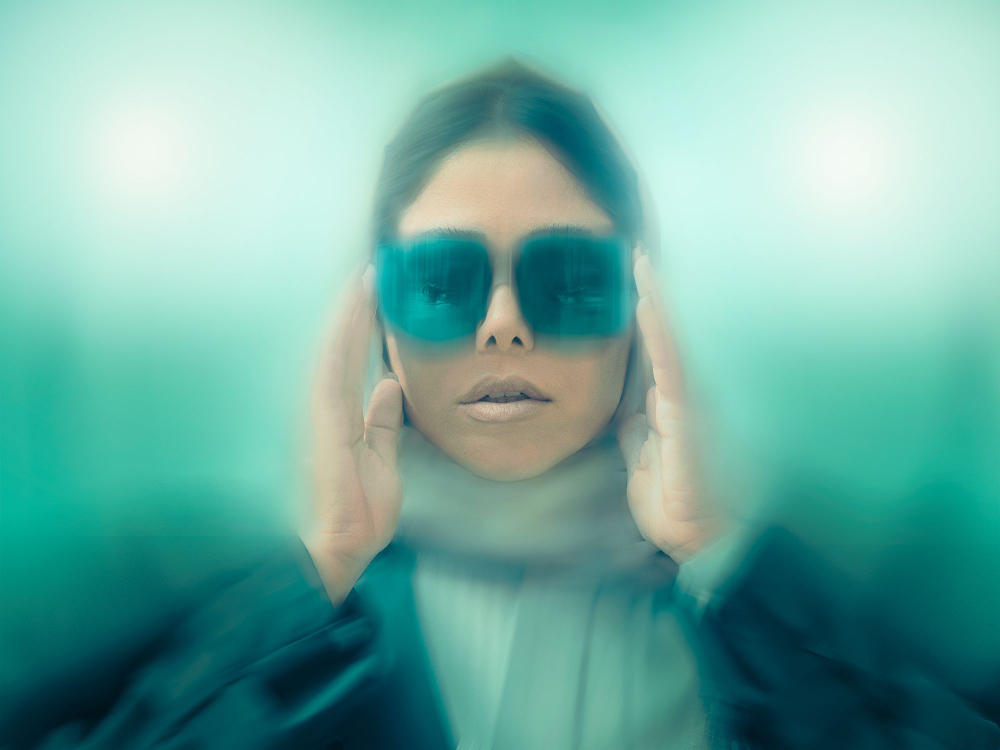 pooryarafiezade, پوریارفیعیزاده, پوریا رفیعی زاده, woman, scarf, blue, motion, blur , glass , artdeco,  Poorya Rafiezade