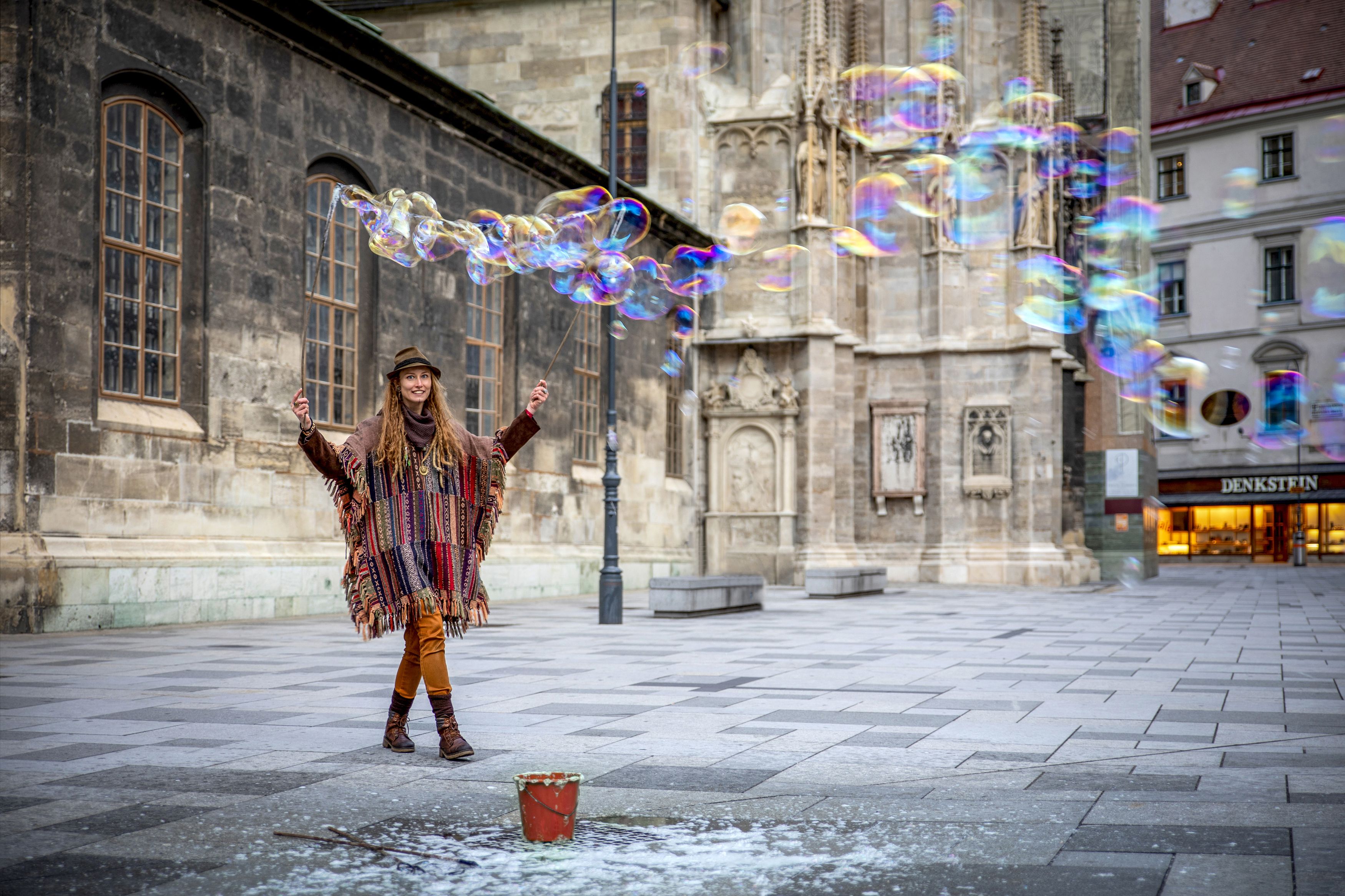 Девушка, улица, мыльные пузыри., Горбачева Маментьева Татьяна