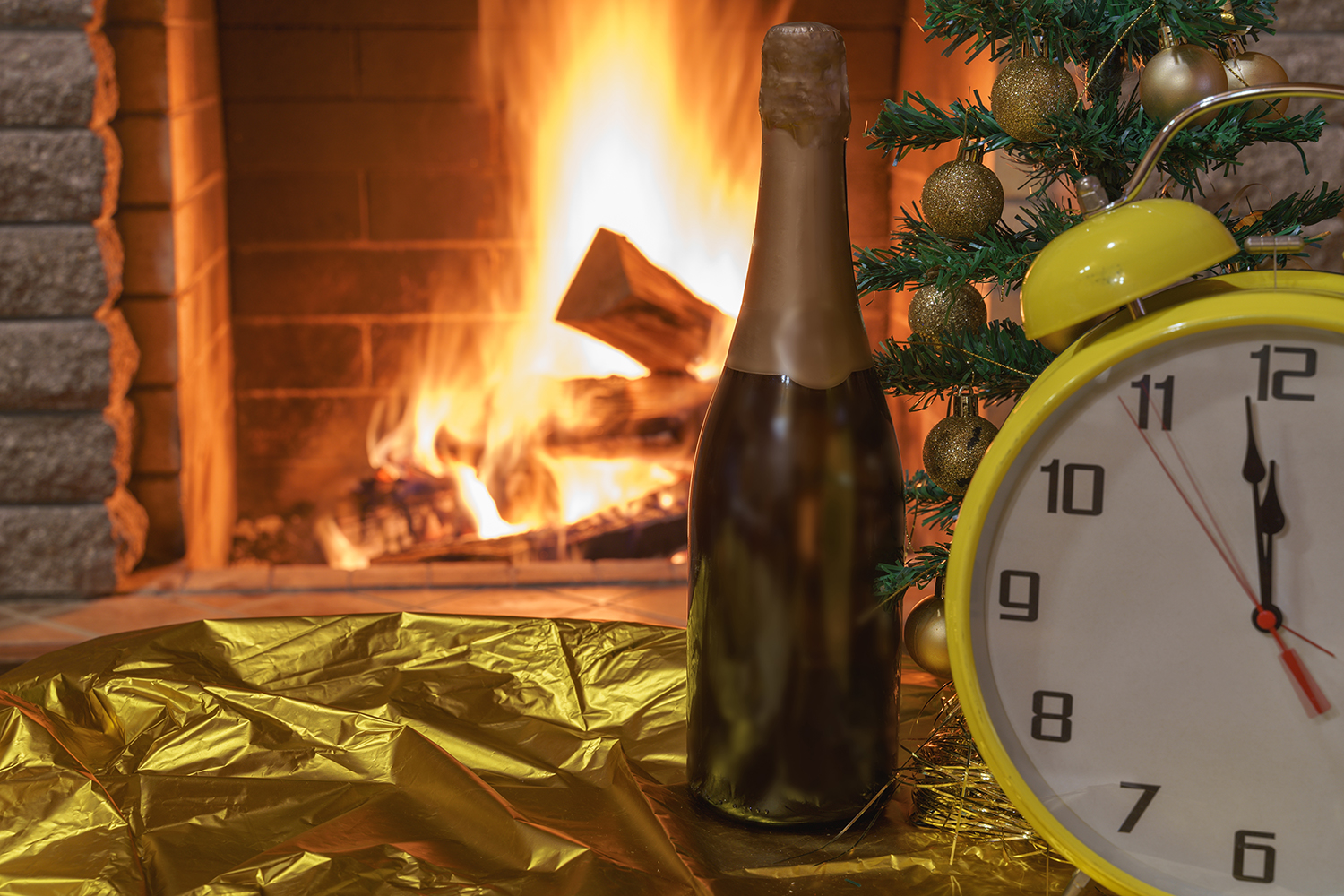 Новый год, камин, дача, тепло, елка, шампанское, Лариса Дука