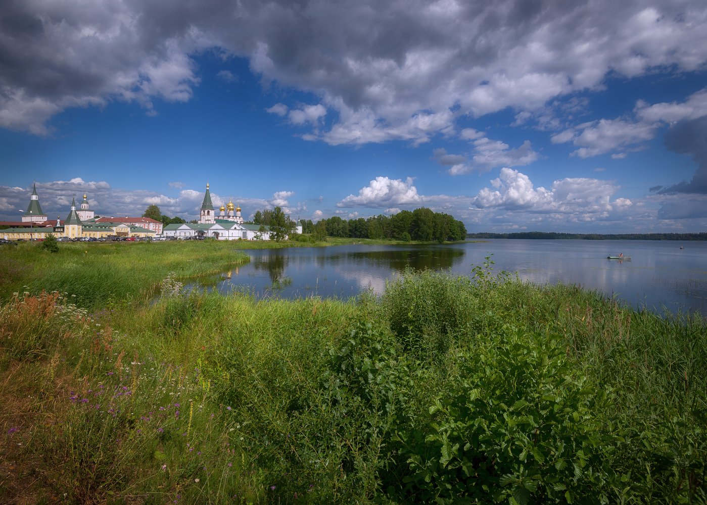 Озеро, валдай, монастырь, берег, Сергей Аникин